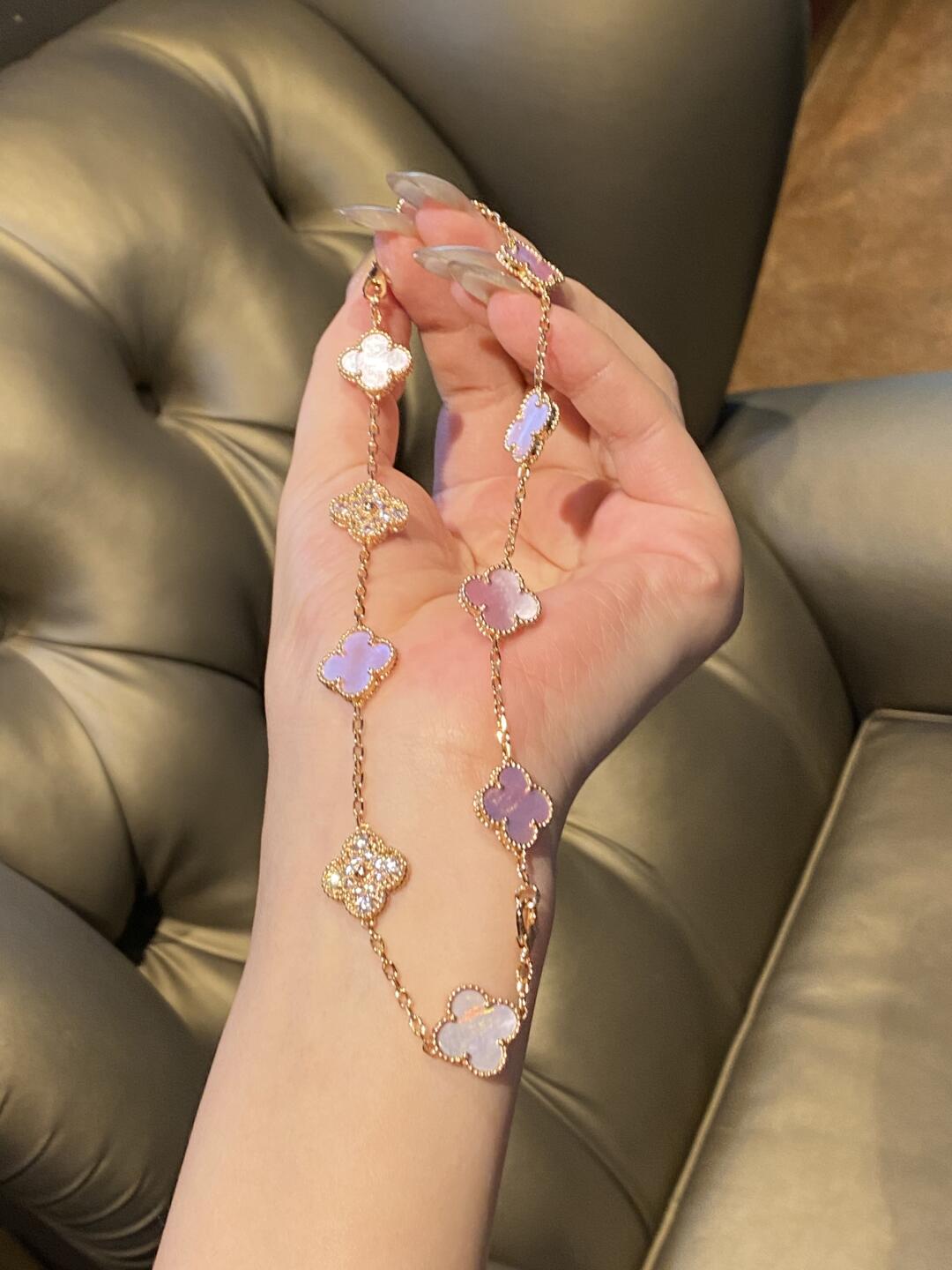 [Royal Fine ]CLOVER 10 MOTIFS DIAMOND PINK MOP NECKLACE