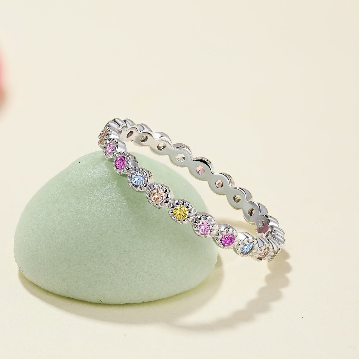 [Royal]Radiant Sparkling Round Cut Daily Ring