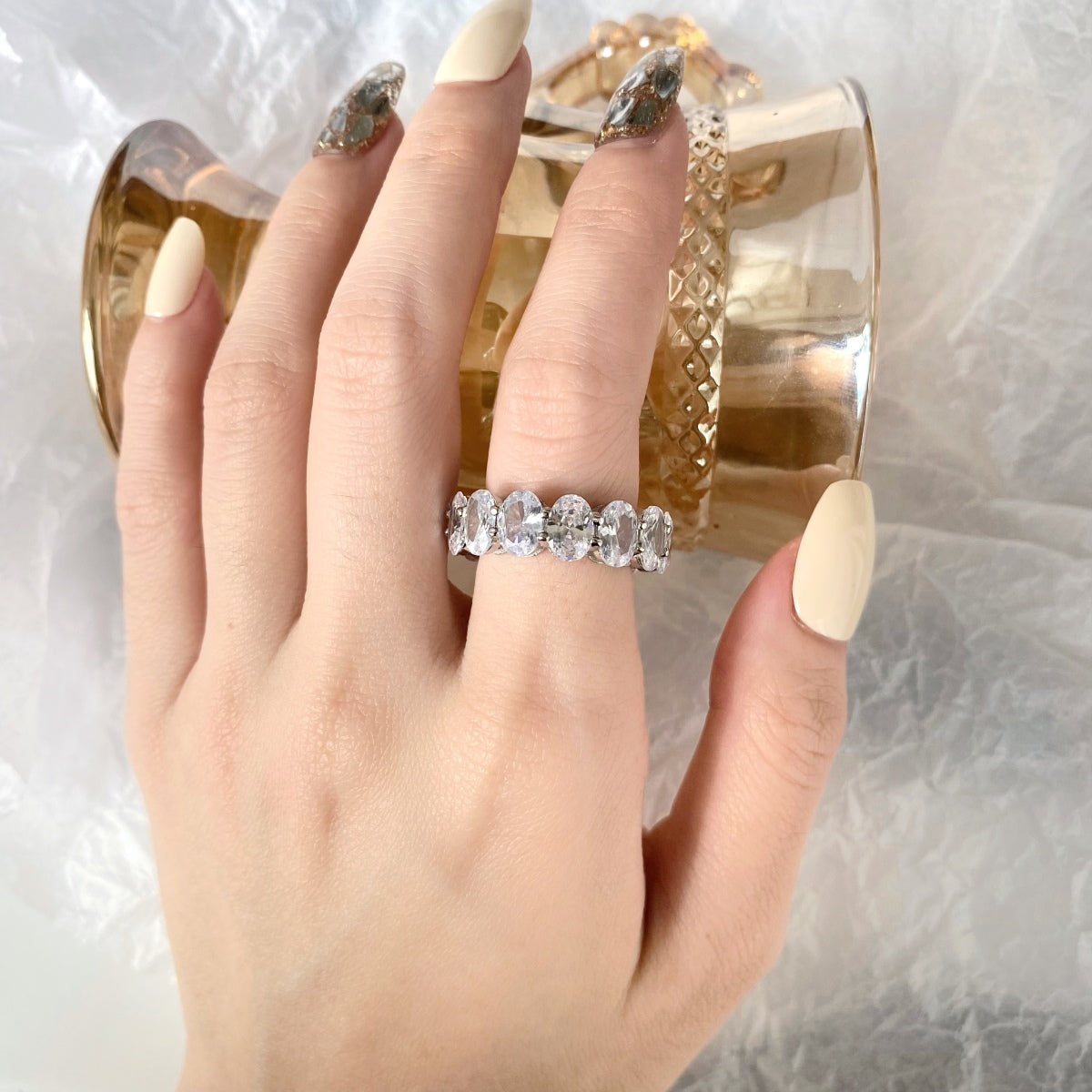 [Royal]Dainty Elongated Cushion Cut Tennis Ring
