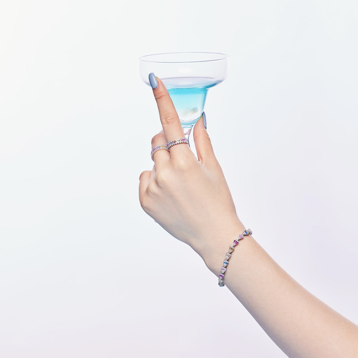 [Royal]Radiant Water Drop Shape Daily Bracelet