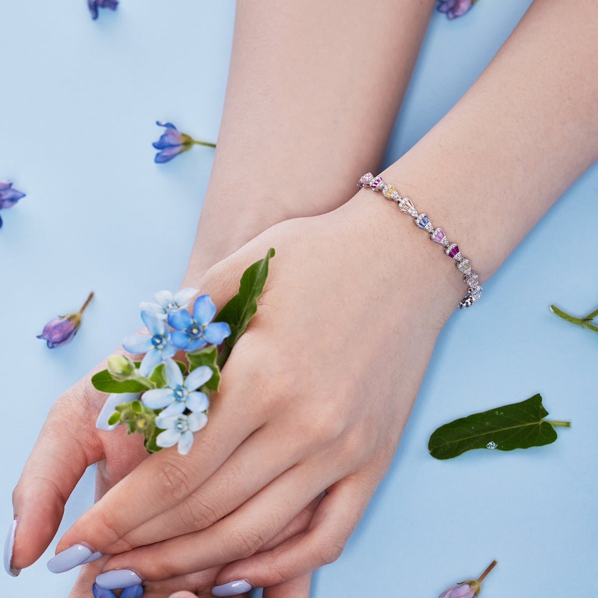 [Royal]Radiant Water Drop Shape Daily Bracelet