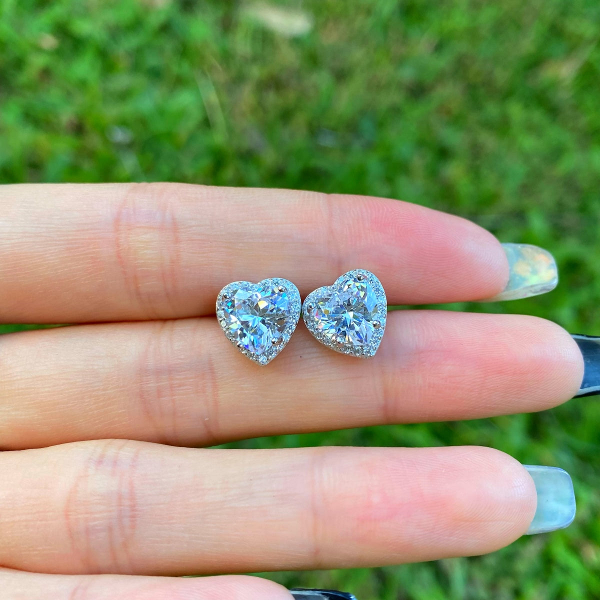 [Royal]Sparkling Heart Shape Lover Earrings