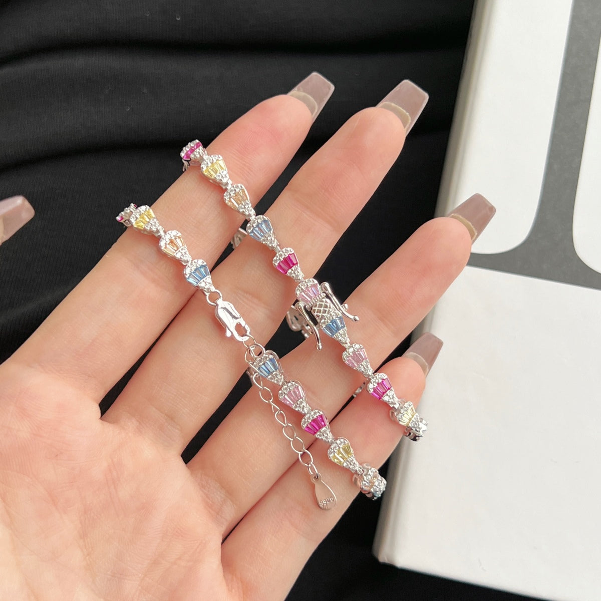 [Royal]Radiant Water Drop Shape Daily Bracelet
