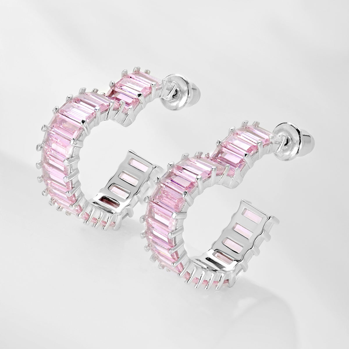[Royal]Radiant Heart Cutout Earrings
