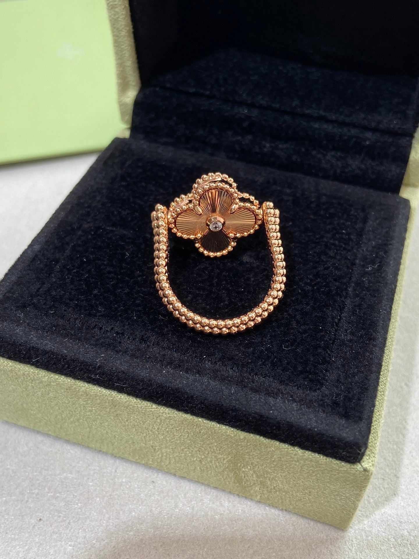 [Royal Fine ]CLOVER RIVERSIBLE PINK GOLD RING