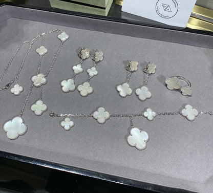 [Royal Fine ]CLOVER 5 MOTIF WHITE MOP SILVER BRACELET