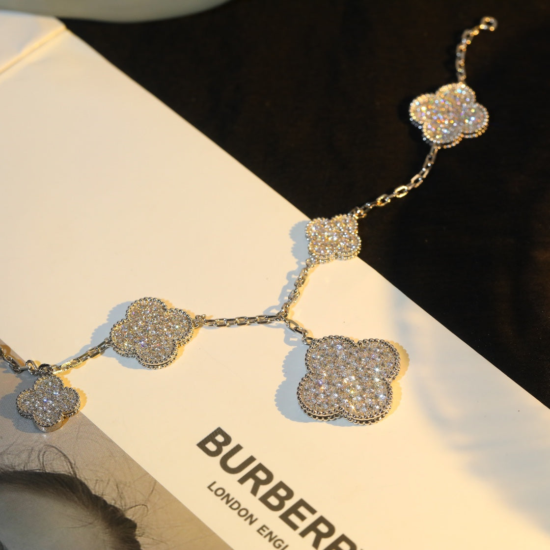 [Royal]CLOVER BRACELET 5 MOTIF SILVER DIAMOND PAVED