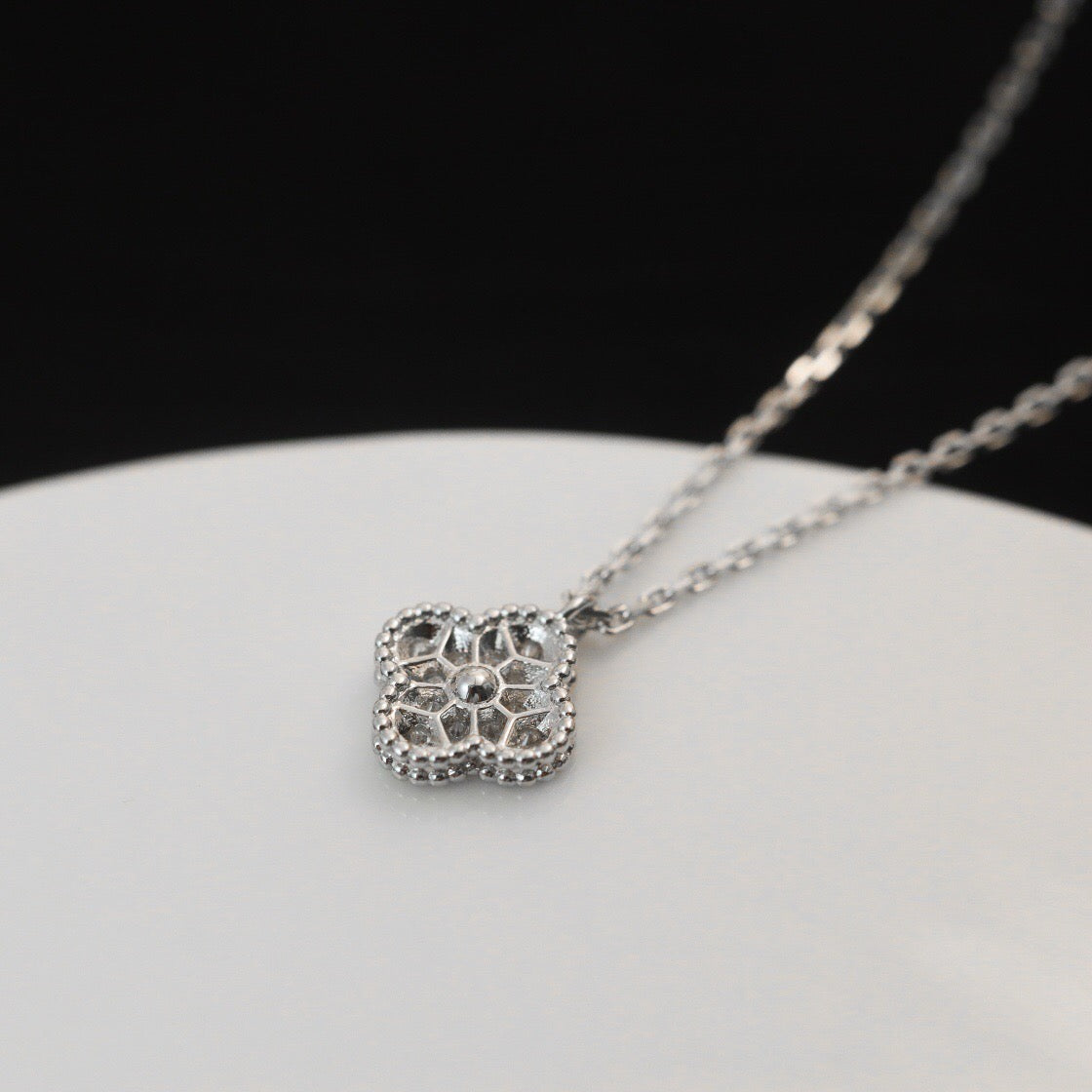 [Royal Fine ]CLOVER MINI 9.5MM PENDANT DIAMOND NECKLACE