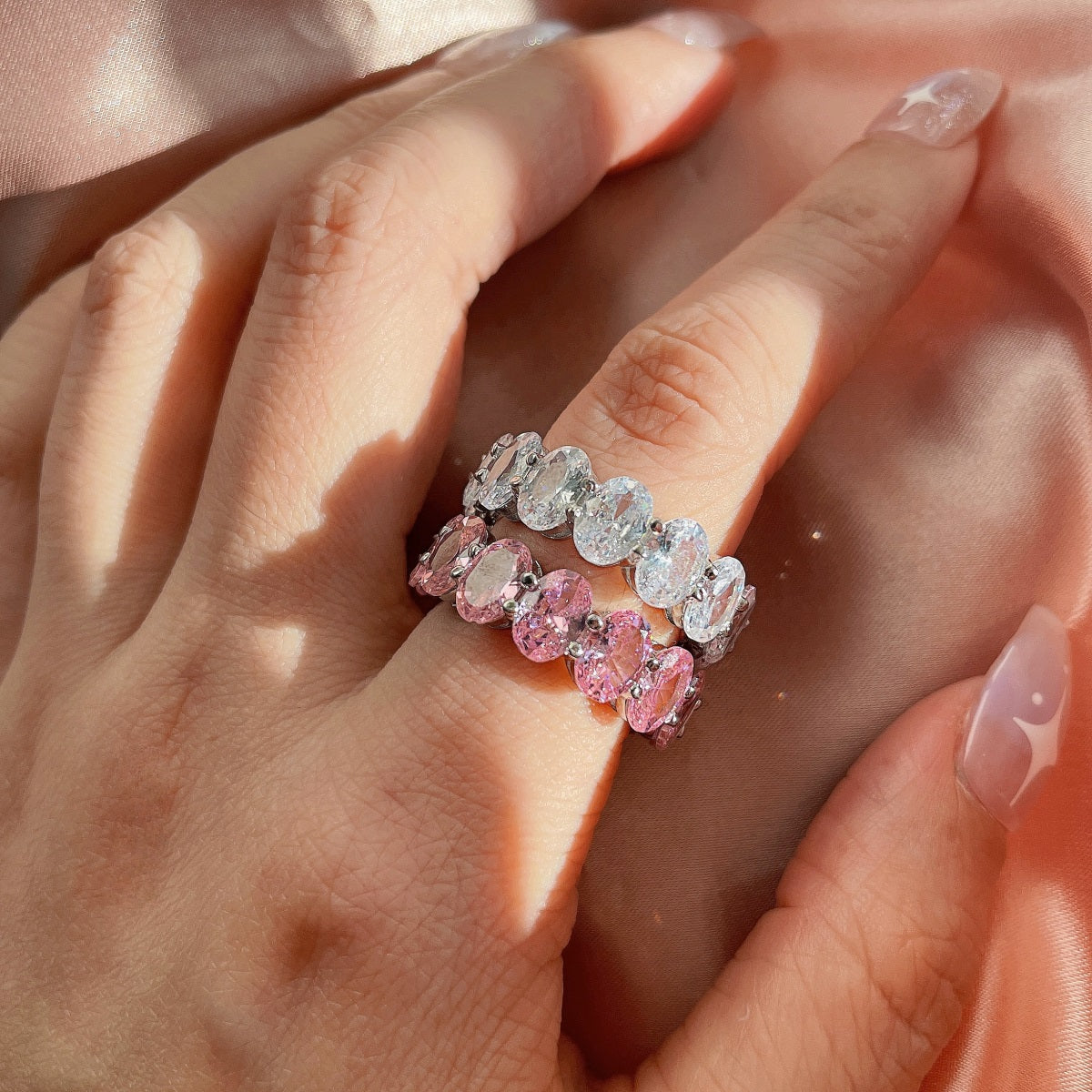 [Royal]Dainty Elongated Cushion Cut Tennis Ring