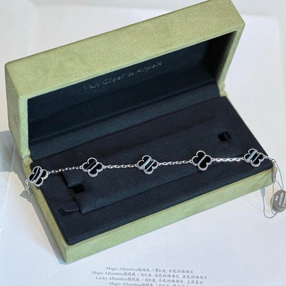 [Royal Fine ]CLOVER 5 MOTIF VEINED ONYX BRACELET SILVER