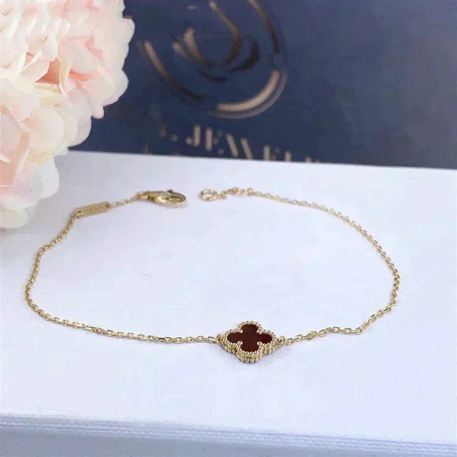 [Royal Fine ]CLOVER  CARNELIAN SINGLE FLOWER BRACELET